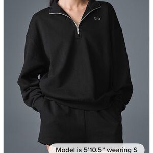 ALO Yoga Black Quarter-Zip Women's Sweater